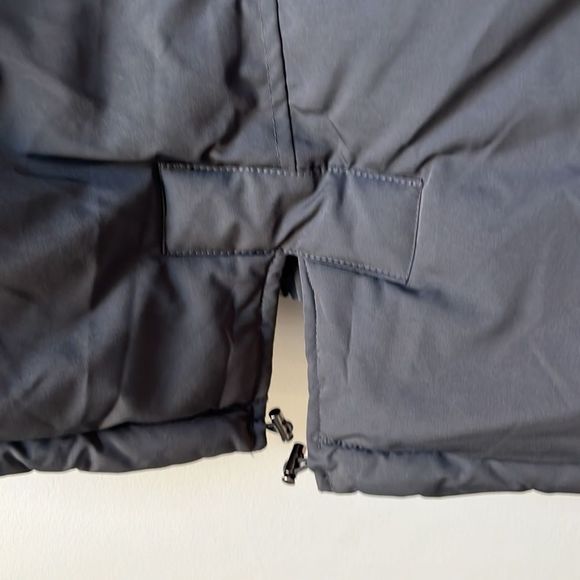 NUTEXROL Women's Heavy Thicken Puffer Down Warm Parka with Faux Fur Hood - Picture 9 of 17